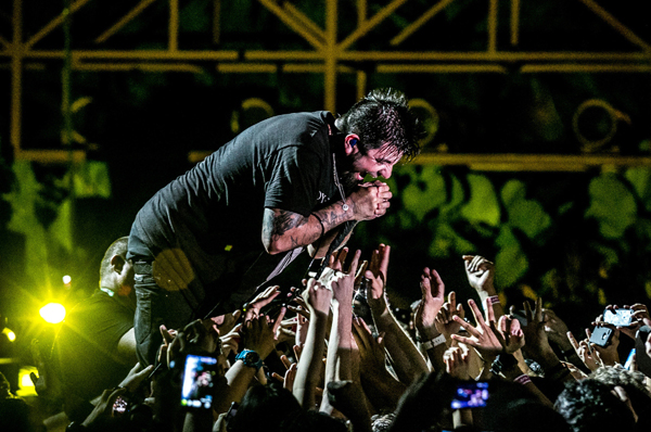 Deftones-photo-1.jpg