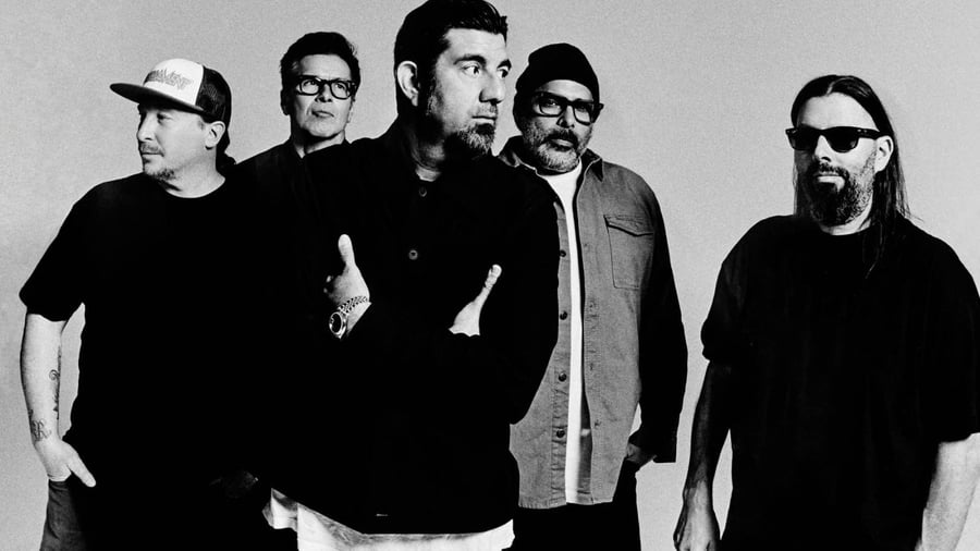 MAIN-ALBUM-PRESS-PHOTO-1.jpg