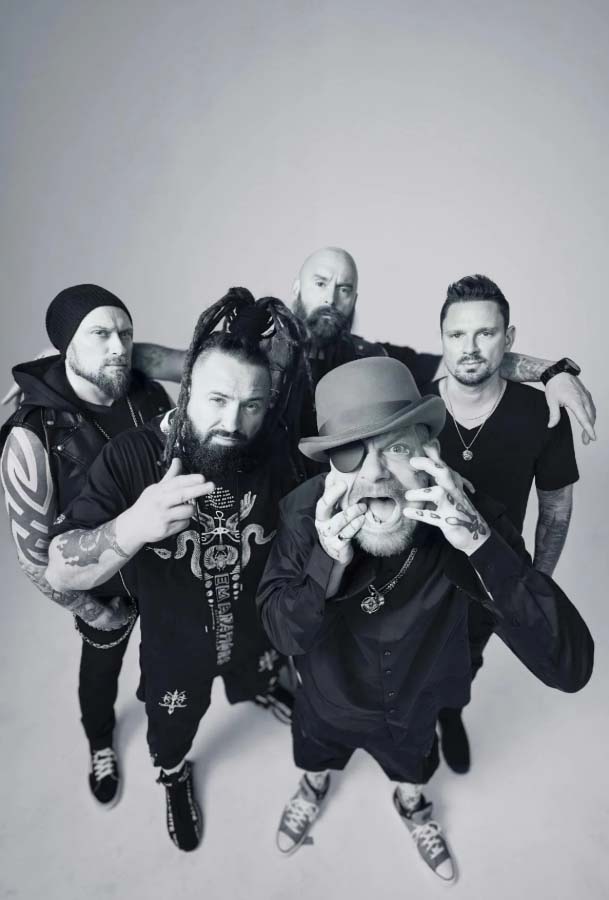 FIVE FINGER DEATH PUNCH